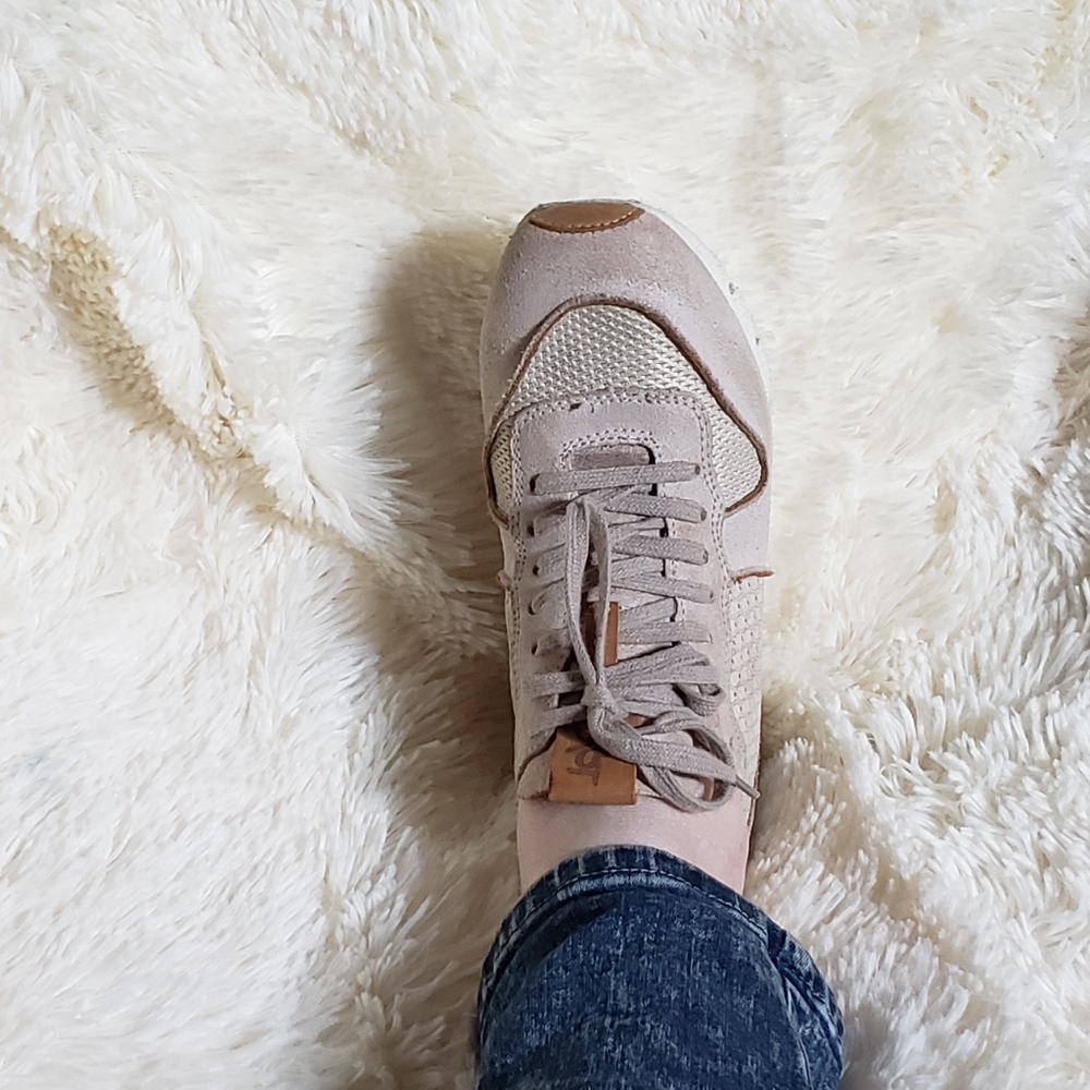 Otbt sneakers(EC like new!) Low top